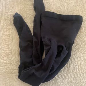 SKIMS Onyx Sculpting Legging